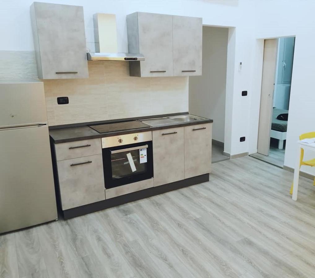 ליבורנו Appartamento Nuovo A 1 Minuto Dal Porto מראה חיצוני תמונה