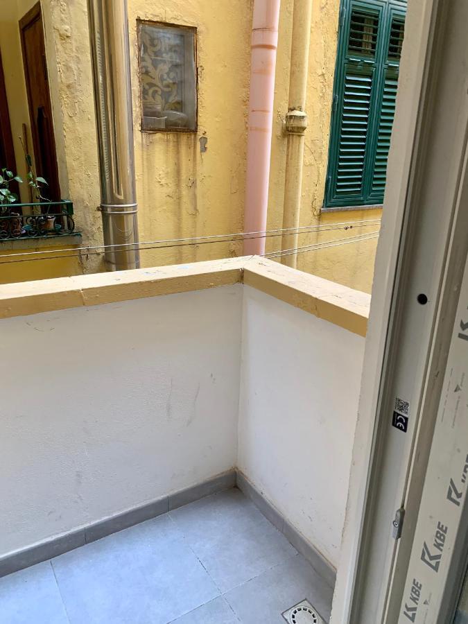 ליבורנו Appartamento Nuovo A 1 Minuto Dal Porto מראה חיצוני תמונה